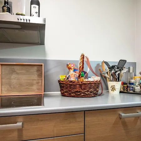 Apartman Dream - City Center With Balcony & Parking